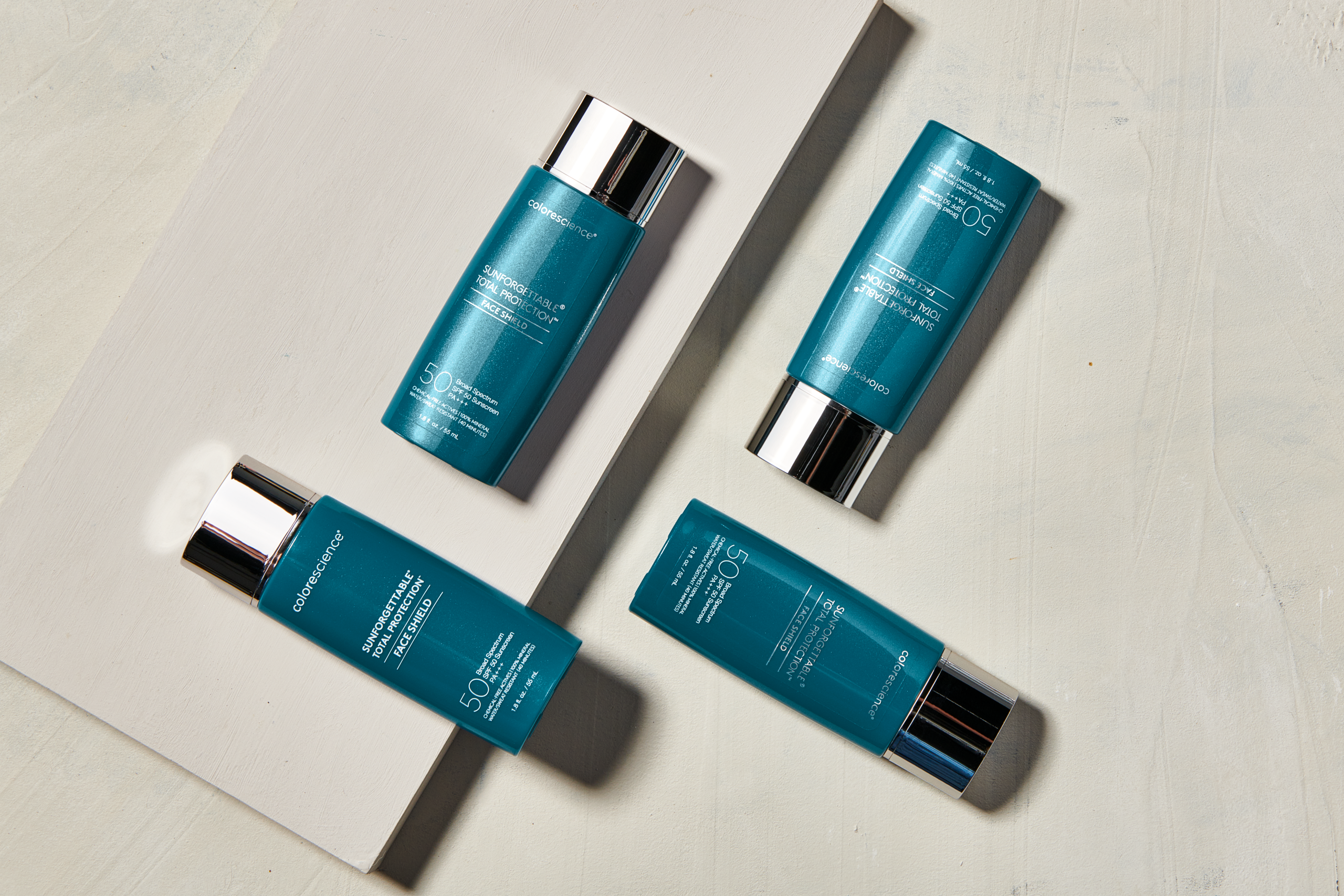 Водостійкий сонцезахисний крем ColoreScience SPF 50