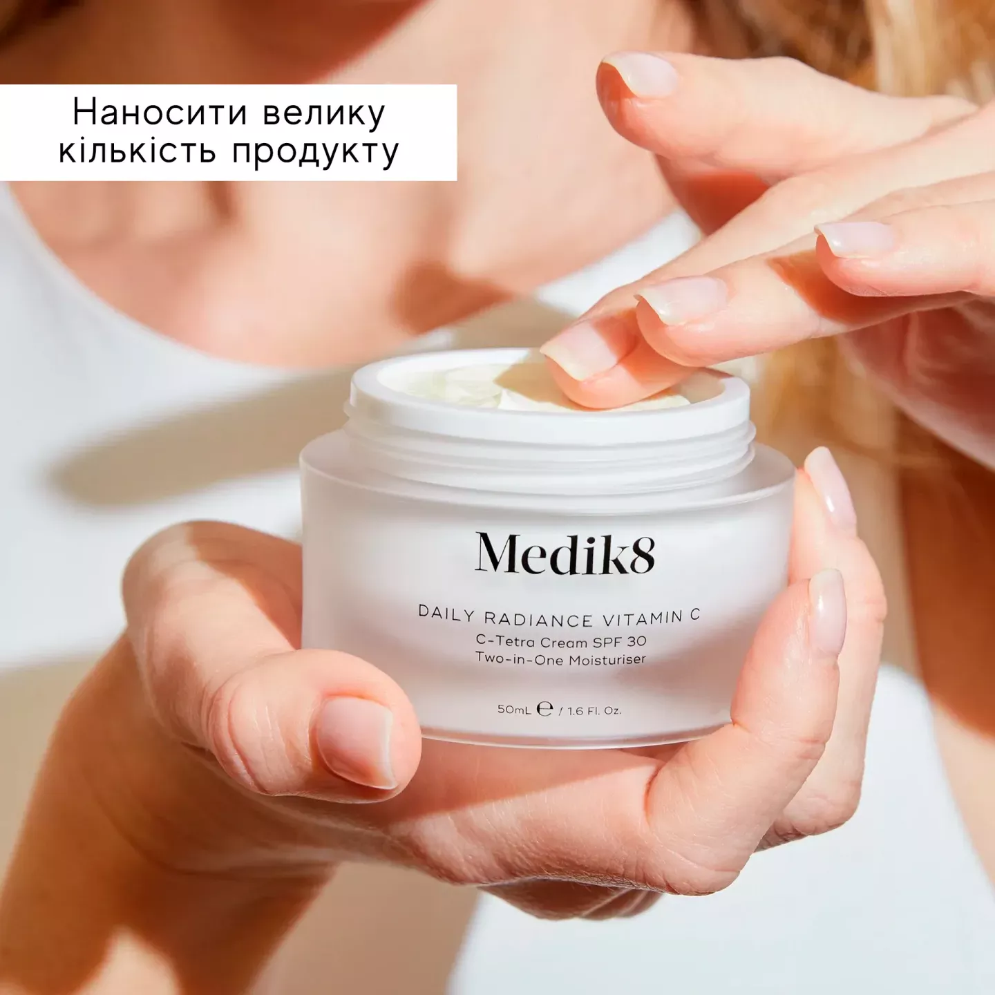 Зволожувальний крем Medik8 C-Tetra з SPF 30